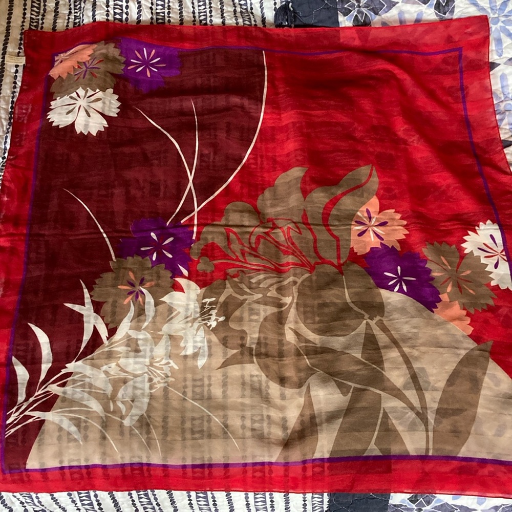 Made in Italy Floral Scarf